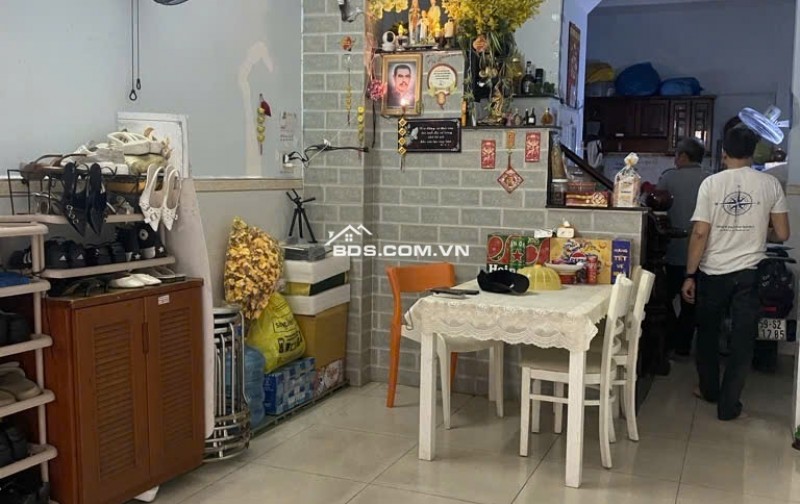 bán nhà phố quận Tân Bình - phuong 14 - đường Đồng Đen
